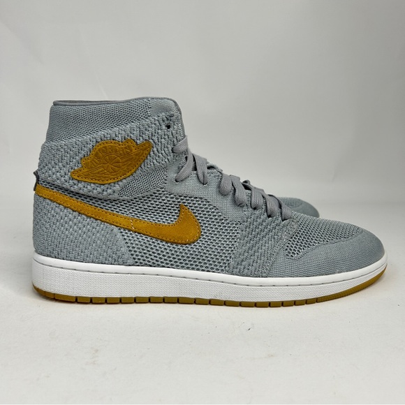 Nike Air Jordan 1 Retro High Flyknit “Wolf Grey” 2023 - Picture 4 of 8